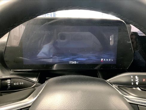 Used 2026 Chevrolet Equinox LT w/ Convenience Package II image 24