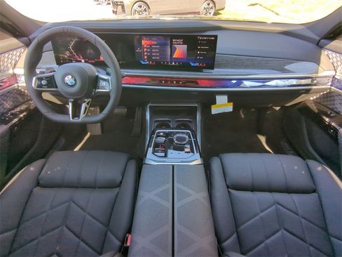 New 2026 BMW 760i xDrive image 15