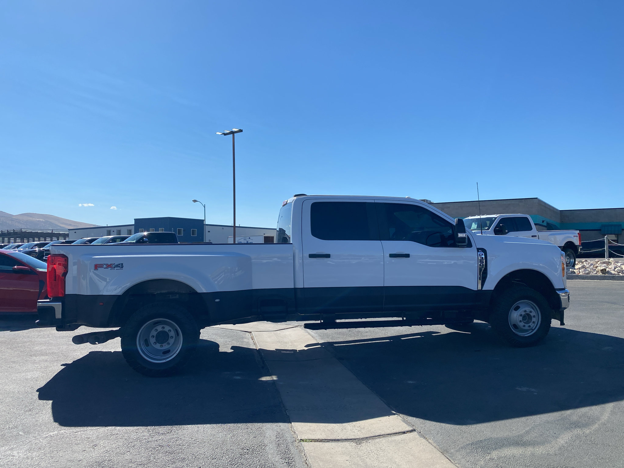 Used 2023 Ford F350 XL w/ FX4 Off-Road Package AWD/4WD image 21