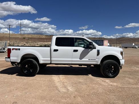Used 2019 Ford F250 XLT w/ XLT Value Package AWD/4WD image 2