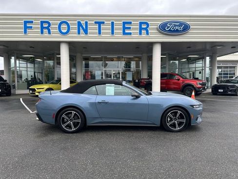 Used 2024 Ford Mustang Premium image 2