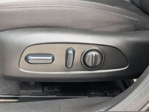 Used 2024 Chevrolet Malibu LT image 18