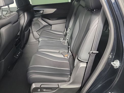 Used 2023 Acura MDX SH-AWD w/ Technology Package image 17