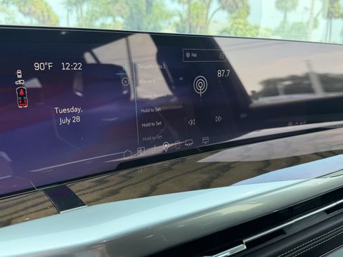 Certified 2025 Cadillac Escalade Sport Platinum w/ LPO, ONYX Package AWD/4WD image 20