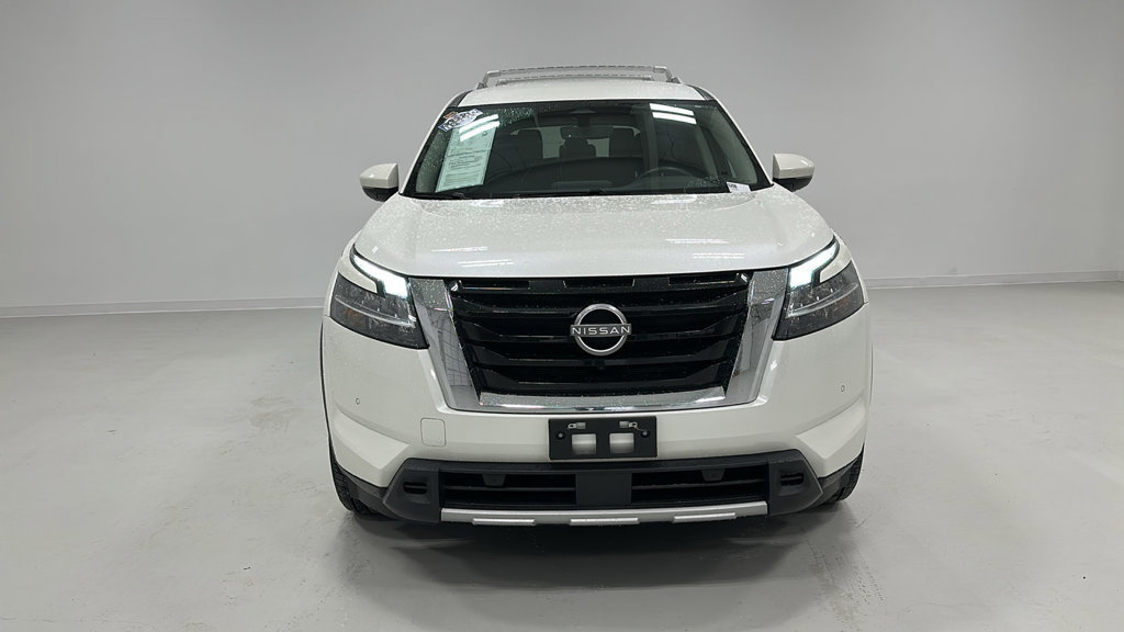 Used 2023 Nissan Pathfinder SL AWD/4WD image 9