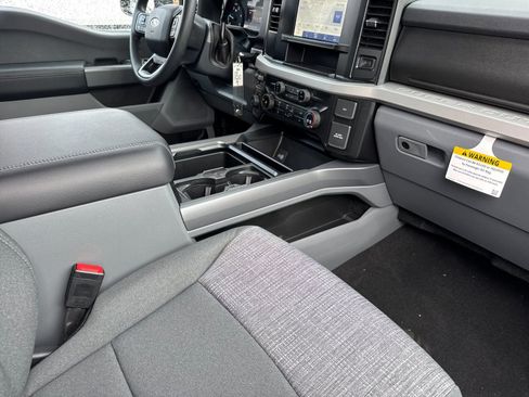 New 2026 Ford F350 XLT w/ FX4 Off-Road Package image 16