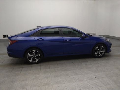 Used 2023 Hyundai Elantra SEL w/ Convenience Package FWD image 10