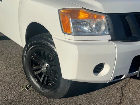 Used 2010 Nissan Titan XE w/ XE Popular Equipment Pkg image 2