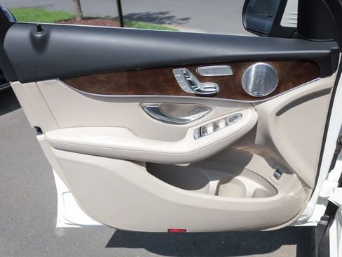 Used 2016 Mercedes-Benz GLC 300 4MATIC image 59