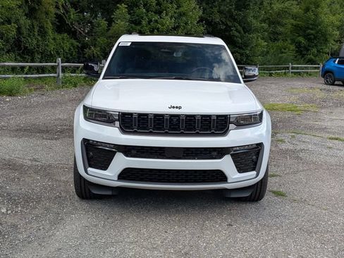 New 2026 Jeep Grand Cherokee Limited AWD/4WD image 8