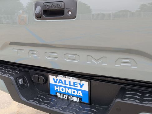 Used 2023 Toyota Tacoma 4x4 Double Cab w/ Trail Edition image 27