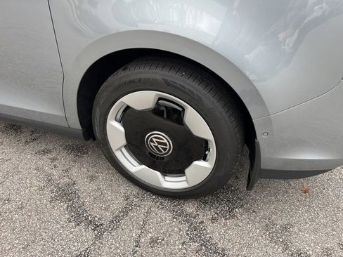 New 2025 Volkswagen ID. Buzz Pro S image 16