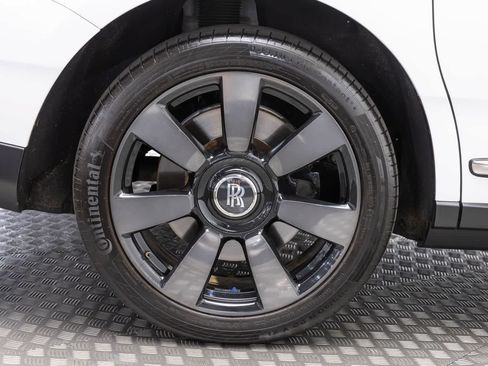 Used 2021 Rolls-Royce Cullinan AWD/4WD image 58