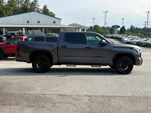 Used 2023 Toyota Tundra SR5 w/ SR5 Convenience Package AWD/4WD image 3