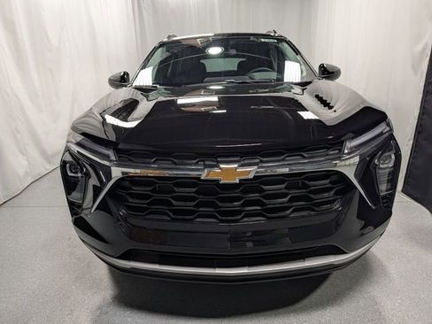 New 2026 Chevrolet Trax LT w/ Driver Confidence Package FWD image 7