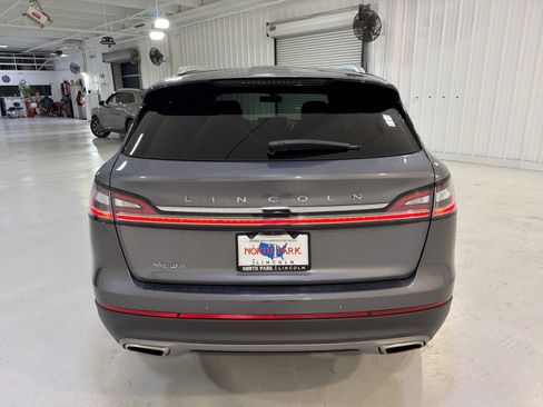 Used 2022 Lincoln Nautilus Reserve w/ Equipment Group 201A image 27