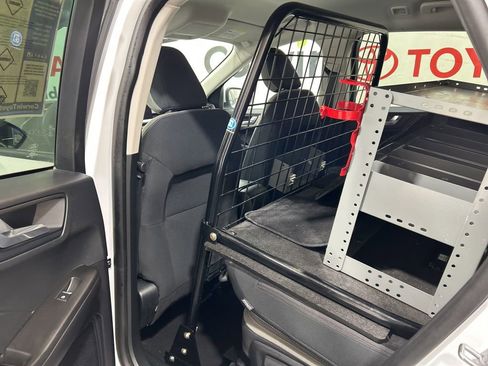 Used 2021 Ford Escape SE image 20