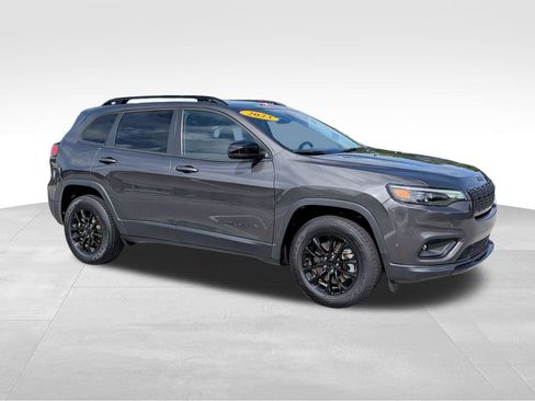 Used 2023 Jeep Cherokee Altitude Lux AWD/4WD image 2