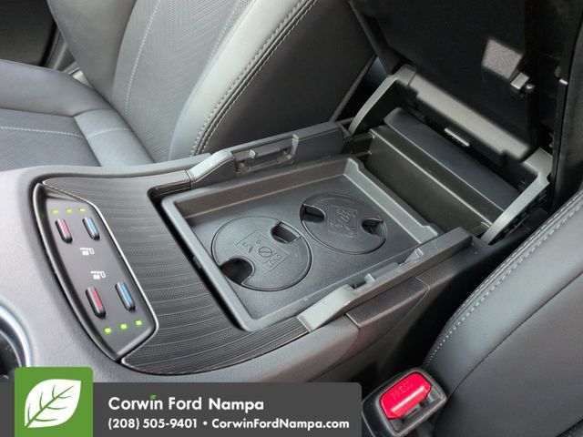 Used 2024 Toyota Venza Limited AWD/4WD image 20