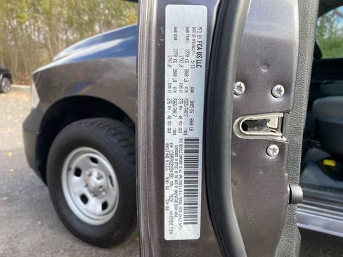 Used 2016 RAM 1500 Tradesman w/ Popular Equipment Group image 32