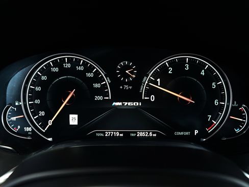 Used 2018 BMW M760i xDrive AWD/4WD image 24