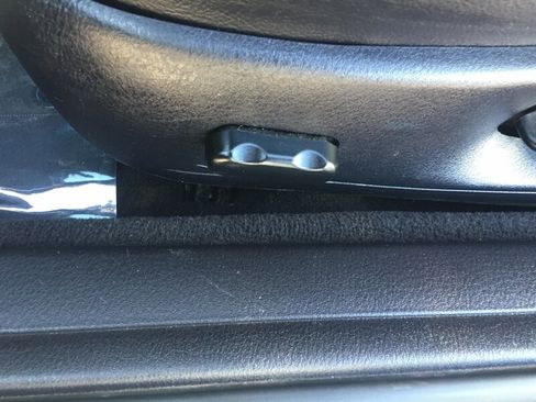 Used 2005 Ford Thunderbird Deluxe image 11