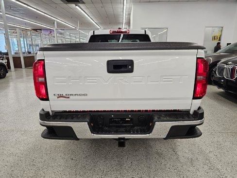 Used 2022 Chevrolet Colorado W/T w/ WT Convenience Package AWD/4WD image 5