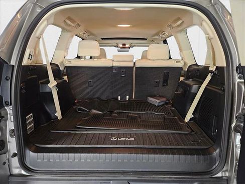 Used 2023 Lexus GX 460 Premium image 6