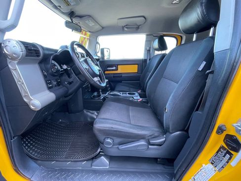 Used 2007 Toyota FJ Cruiser 4WD image 13