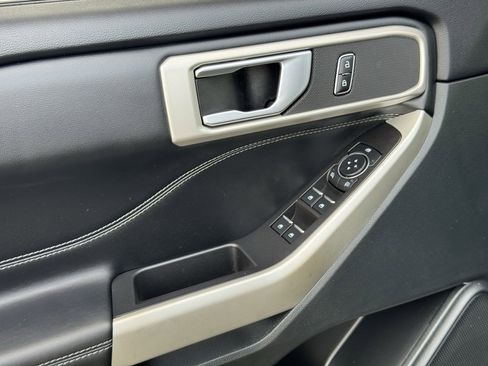 Used 2023 Ford Explorer XLT w/ Equipment Group 202A image 21