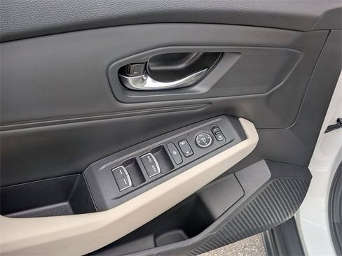 Used 2025 Honda Accord SE image 13