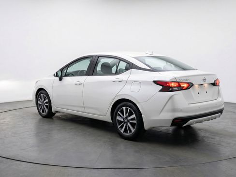 Used 2025 Nissan Versa SV FWD image 6
