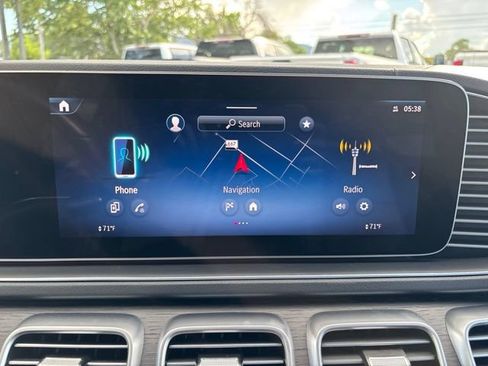 Used 2025 Mercedes-Benz GLS 450 4MATIC image 24