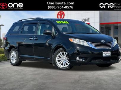 Used 2016 Toyota Sienna XLE w/ XLE Navigation Package