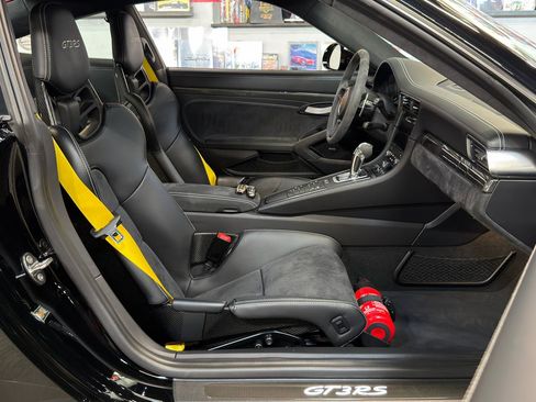 Used 2019 Porsche 911 GT3 RS RWD image 22