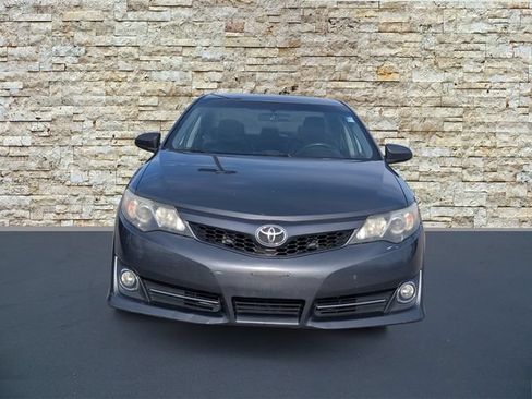 Used 2012 Toyota Camry SE FWD image 3
