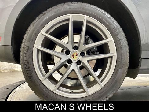 Used 2022 Porsche Macan AWD/4WD image 11
