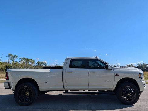 Used 2024 RAM 3500 Laramie w/ Night Edition image 5