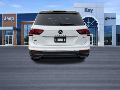 Used 2022 Volkswagen Tiguan SE image 5