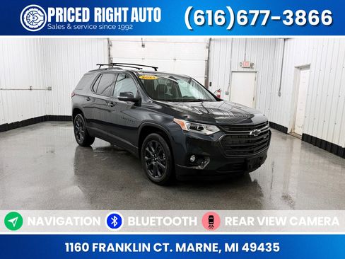 Used 2021 Chevrolet Traverse RS image 1