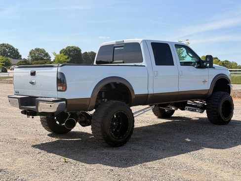 Used 2016 Ford F250 Lariat w/ Lariat Ultimate Package AWD/4WD image 6