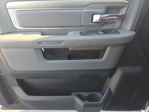 Used 2016 RAM 2500 Tradesman w/ Power & Remote Entry Group image 28