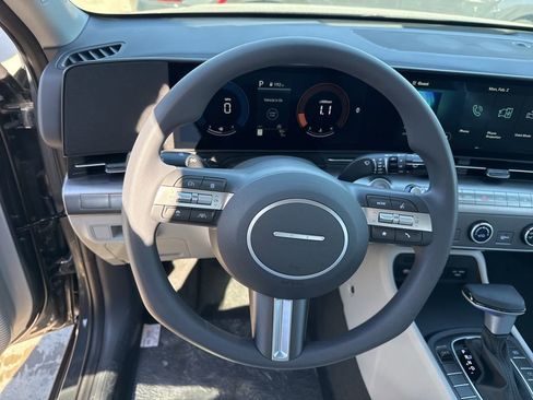 New 2026 Hyundai Kona SE image 24