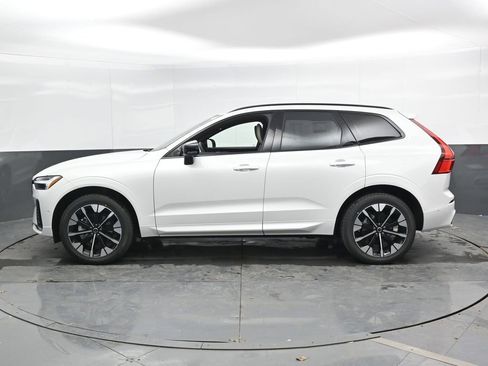 New 2026 Volvo XC60 B5 Plus w/ Climate Package AWD/4WD image 7