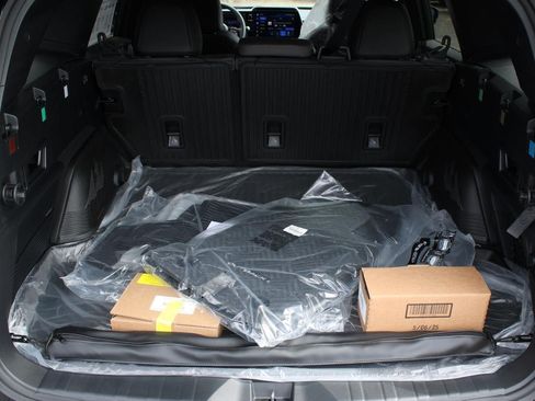 New 2026 Subaru Outback Limited XT w/ Premium/Limited Plus Package AWD/4WD image 9