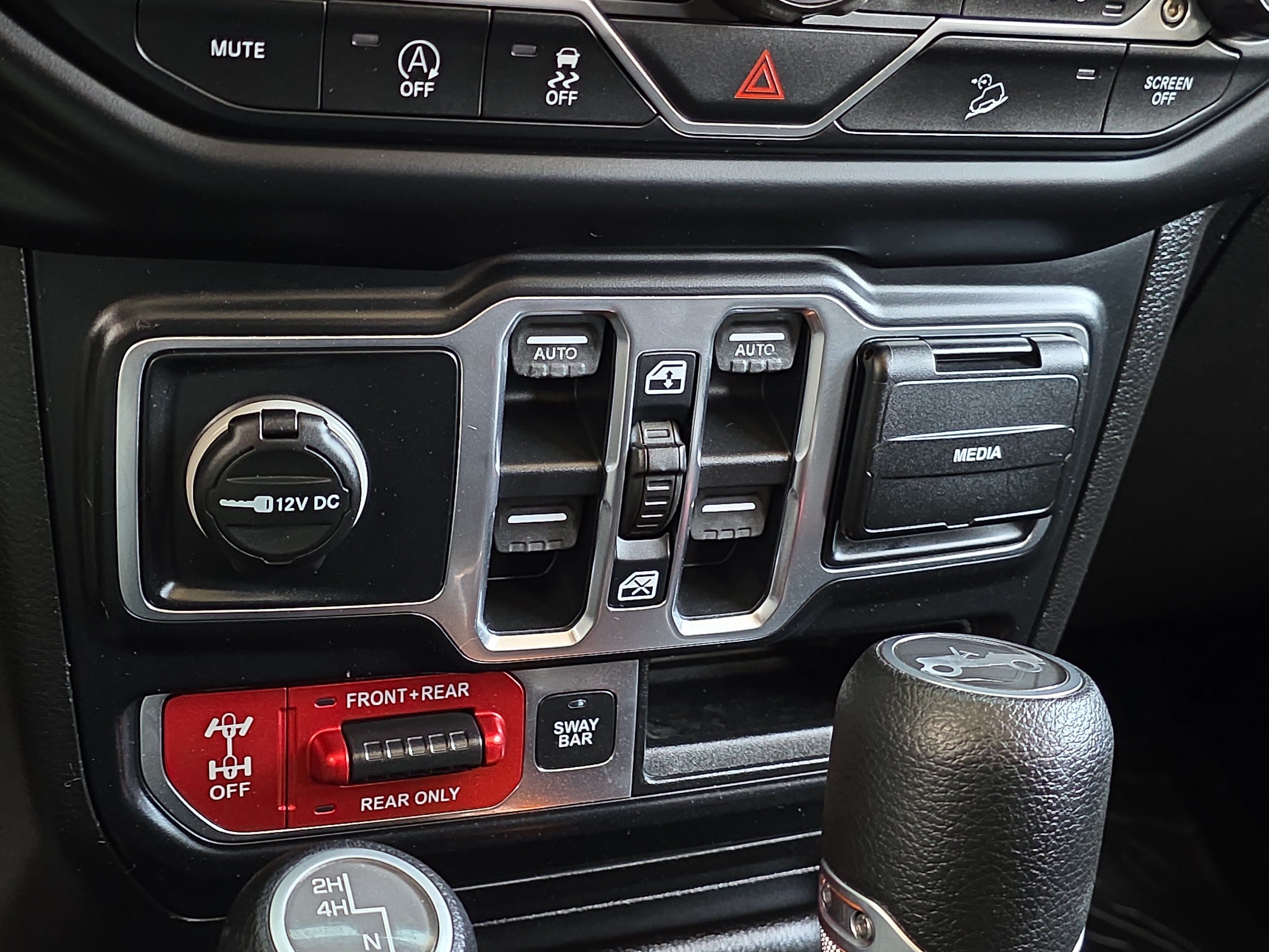 Used 2019 Jeep Wrangler Unlimited Rubicon AWD/4WD image 22