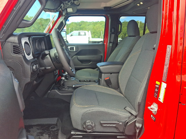 Used 2025 Jeep Gladiator Sport AWD/4WD image 13