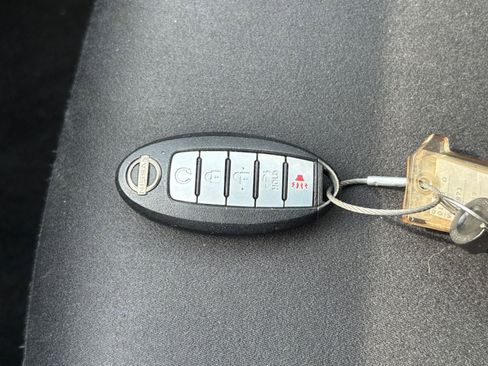 Used 2025 Nissan Altima 2.5 SV FWD image 20