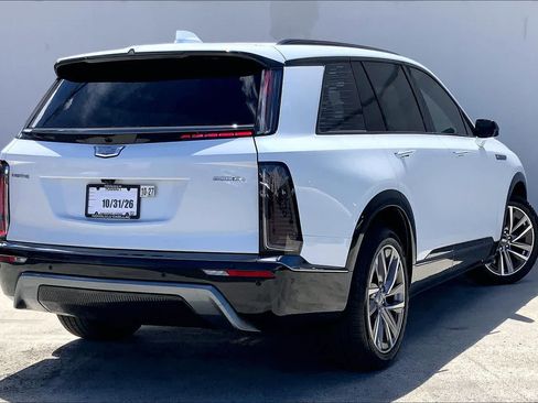Used 2026 Cadillac Vistiq Sport AWD/4WD image 22