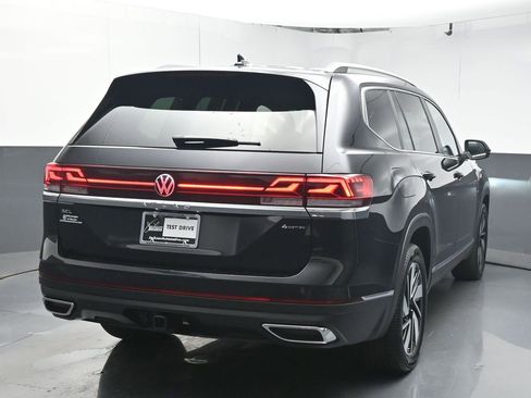 Used 2025 Volkswagen Atlas SEL image 7